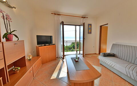 Tanja: Room, Property, Furniture, Building, Interior Design, House, Real Estate, Table, Floor, Living Room
