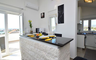 Accommodation:&nbsp;Sun Seeker 122.2