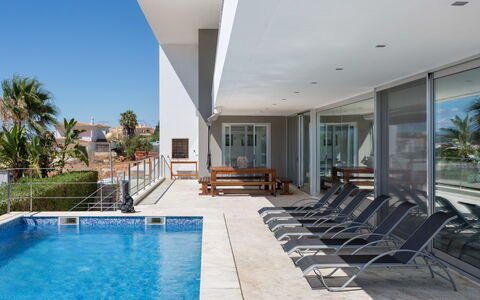Villa Vogue: Water, Property, Plant, Shade, Swimming Pool, Building, Leisure, Sky, Chair, Real Estate