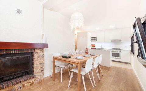 Paris: Property, Room, Furniture, Floor, Building, Interior Design, Real Estate, Wood Flooring, Table, Dining Room