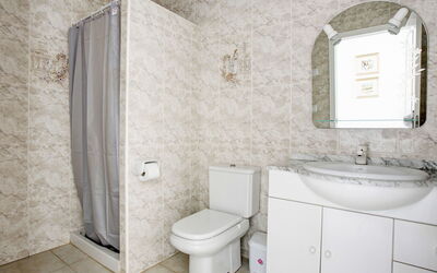 Accommodation:&nbsp;La Giralda 456.1