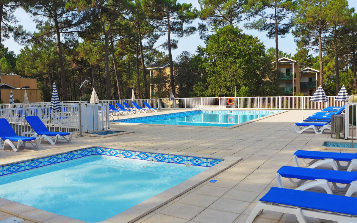 Accommodation:&nbsp;Les Grands Pins 250.3