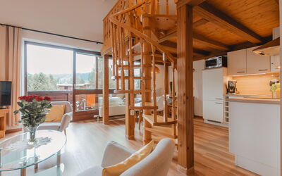 Anna-Katharina 120.2: Furniture, Building, Plant, Wood, Interior Design, Living Room, Comfort, Floor, Flooring, Window