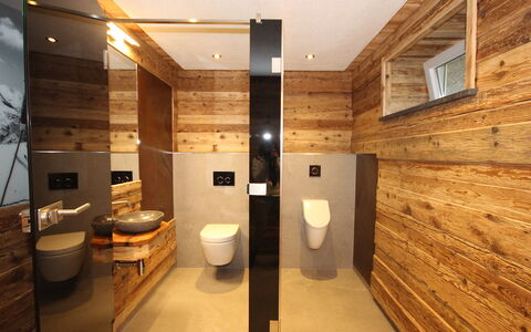 Aschau im Zillertal 490: Property, Window, Interior Design, Architecture, Wood, Floor, Sink, Plumbing Fixture, Flooring, Bathroom
