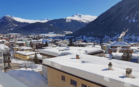 Apartmen Nölly: Mountain, Snow, Mountainous Landforms, Winter, Mountain Range, Sky, Roof, Town, Mountain Village, Alps