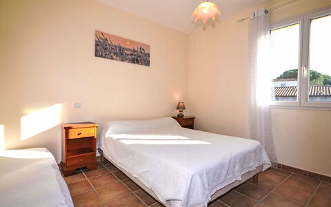Villa Ballandé: Floor, Flooring, Ceiling, Apartment, Wood Stain, Bed, Hardwood, Wood Flooring, Bedroom, Bed Sheet