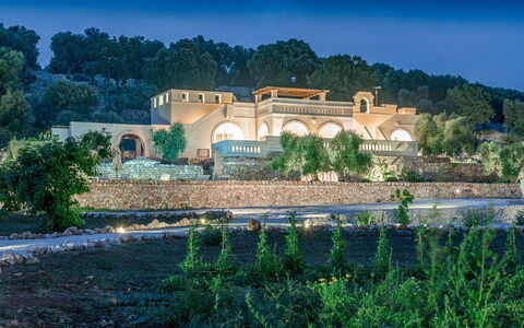 La Residenza - Corte dei Messapi: Plant, Sky, Tree, Building, Natural Landscape, Landscape, Grass, Groundcover, House, Facade