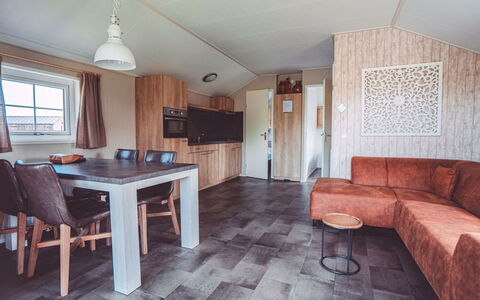 Eigen Wijze: Table, Furniture, Property, Window, Wood, Lighting, Couch, Chair, Interior Design, Living Room