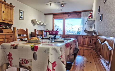 Nendaz 379: Furniture, Interior Design, Home, Room, Ceiling, Cottage, Chair, Wood Stain, Cabinetry, Light Fixture