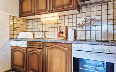 Accommodation:&nbsp;Victoria 1C0 379.4
