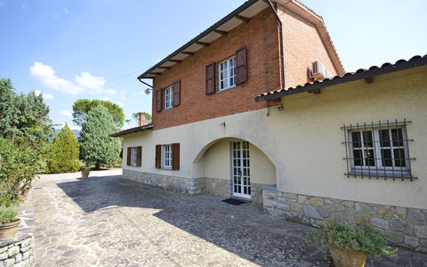 Villa Mimosa: Property, Building, House, Real Estate, Home, Villa, Facade, Estate, Architecture, Cottage