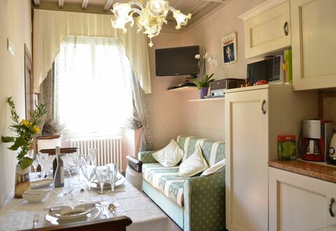 Appartamento Il Teatro: Room, Property, Interior Design, Furniture, Living Room, Building, House, Home, Real Estate, Floor