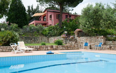 Villa Ivoni - Campofelice di Roccella, Sicily, Italy - Villa Ivoni 1