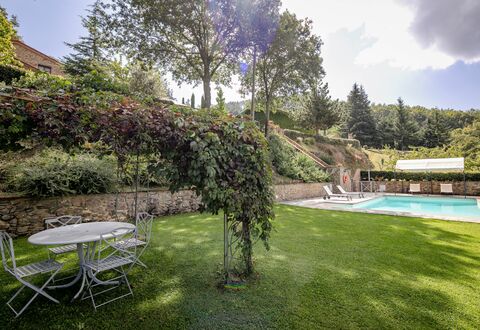 Villa Ginestra: Property, Nature, Grass, Green, House, Swimming Pool, Real Estate, Estate, Backyard, Lawn