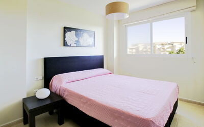 Accommodation:&nbsp;Playasol 613.1