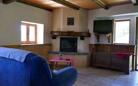 Baita Ficc: Room, Property, Building, Furniture, House, Living Room, Interior Design, Real Estate, Ceiling, Loft