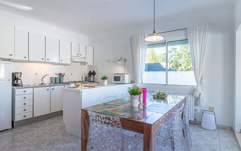 Montgri: Property, Room, Furniture, Kitchen, Interior Design, Building, Countertop, House, Real Estate, Floor