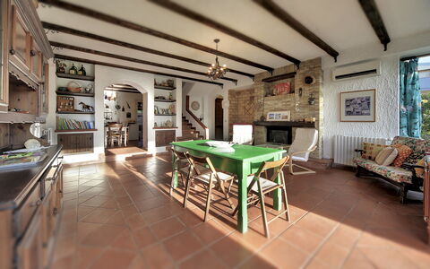 Villa Palma: Property, Building, Room, Interior Design, Furniture, Ceiling, House, Floor, Real Estate, Table