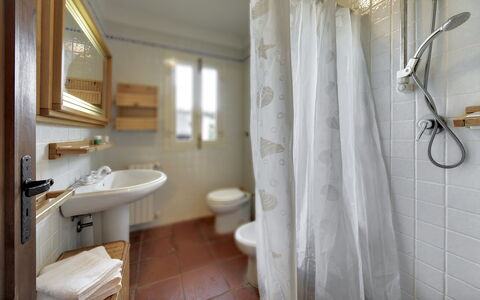 Villa Palma: Bathroom, Room, Property, Curtain, Interior Design, Floor, Wall, Building, Window Treatment, Plumbing Fixture