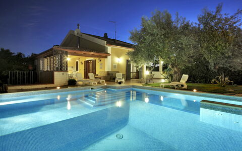 Villa Dell'ulivo: Swimming Pool, Property, Home, House, Real Estate, Building, Estate, Lighting, Villa, Leisure