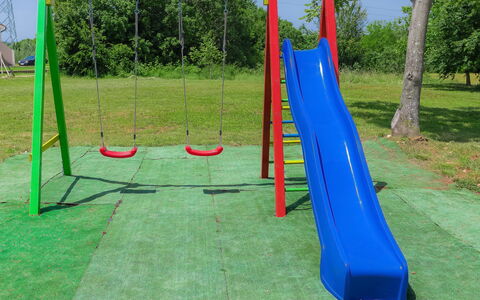 Mirjana: Sky, Plant, Tree, Outdoor Recreation, Playground, Chute, Grass, Public Space, Woody Plant, Leisure