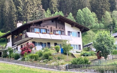 Casa Acla Caduff: Plant, Property, Building, Window, Tree, House, Natural Landscape, Land Lot, Leisure, Cottage