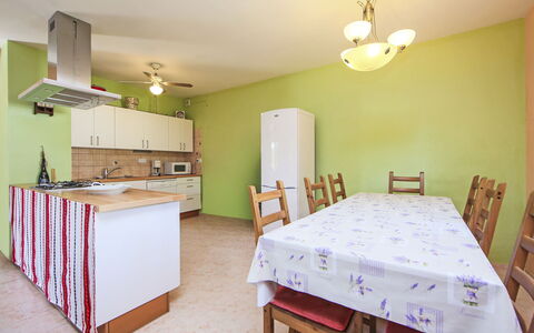 Golf Tee: Floor, Ceiling, Swimming Pool, Resort, Design, Chair, Daylighting, Hotel, Villa, Penthouse Apartment