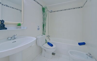 Accommodation:&nbsp;Apolo Vii 881.7