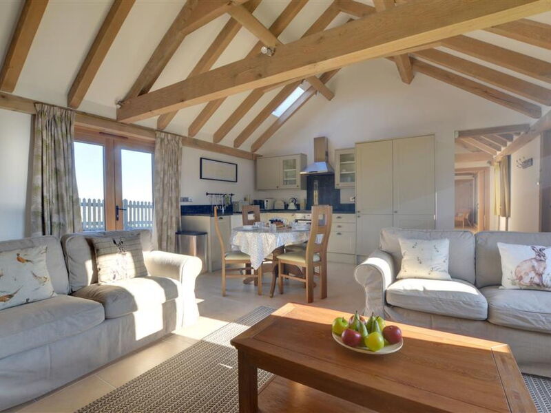 Accommodation:&nbsp;Stone Farm 800.1