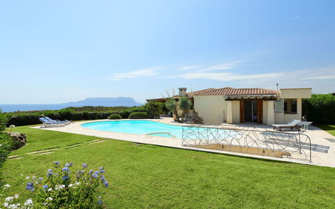 Iris: Property, House, Architecture, Grass, Real Estate, Building, Land Lot, Swimming Pool, Home, Villa