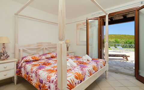 Iris: Bed, Bedroom, Furniture, Room, Property, Canopy Bed, Four-Poster, Bed Frame, Interior Design, Bed Sheet