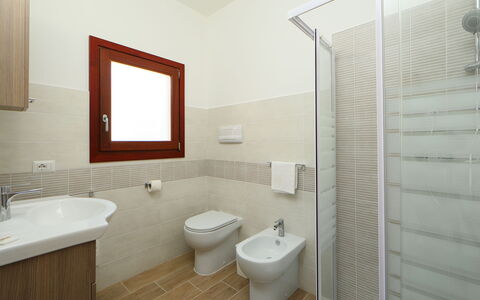 Panorama 2: Bathroom, Room, Property, Interior Design, Tile, Real Estate, Architecture, Floor, Bathroom Accessory, Building