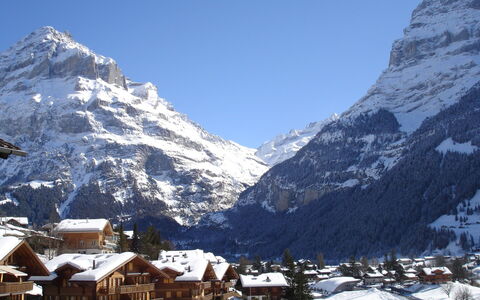 Chalet Reinhysi: Mountainous Landforms, Mountain, Mountain Village, Mountain Range, Winter, Snow, Hill Station, Alps, Natural Landscape, Sky