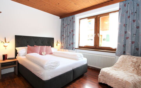 Aschau im Zillertal 485: Bedroom, Furniture, Bed, Room, Interior Design, Property, Mattress, Bed Sheet, Bed Frame, Bedding