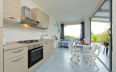 Vista Golfo 3 735.3: Cabinetry, Furniture, Property, Countertop, Plant, Building, Kitchen Stove, Tap, Kitchen, Chair