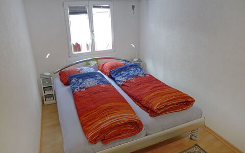 Marilyn: Room, Bedroom, Property, Bed, Furniture, Floor, Bedding, Building
