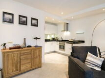 Accommodation:&nbsp;Loch Tay 101.2