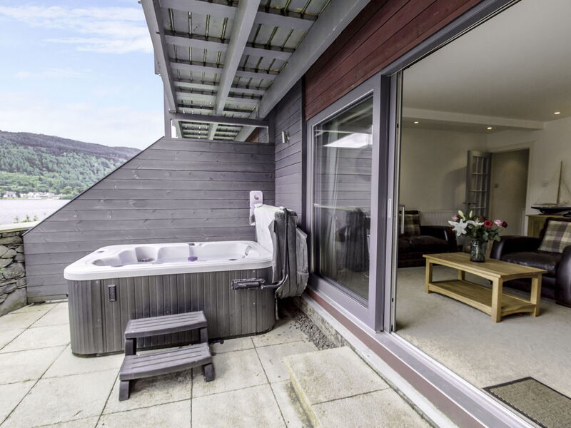Accommodation:&nbsp;Loch Tay 101.2