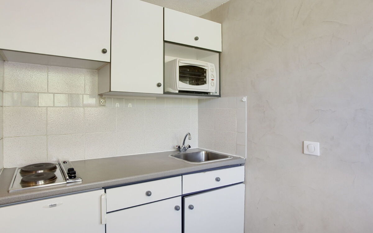 Accommodation:&nbsp;Palafour (Le Lac) 402.3