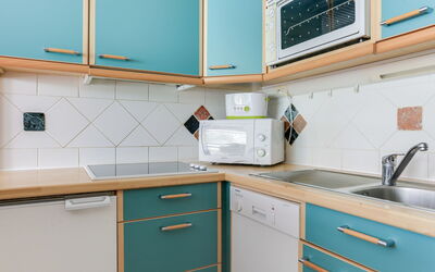 Accommodation:&nbsp;Palafour (Le Lac) 402.2