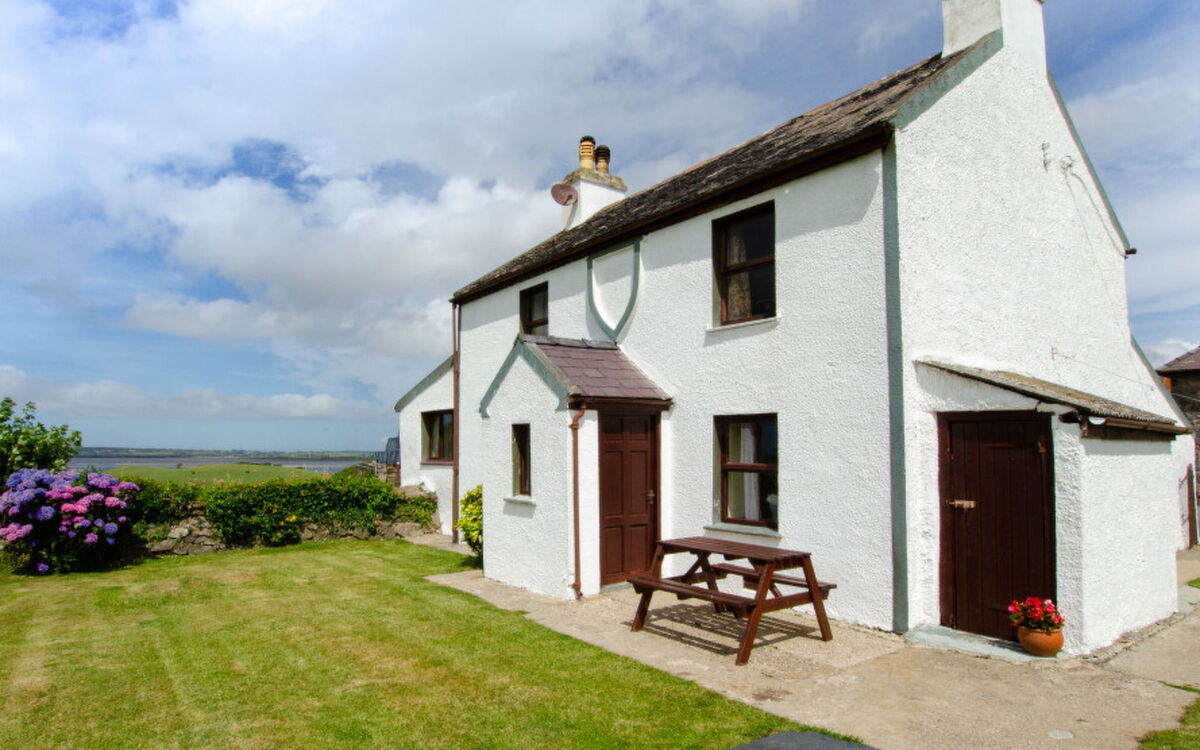 Llanfaglan Farm