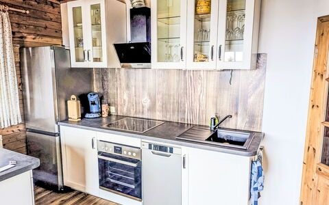Willegger: Kitchen Appliance, Wood, Major Appliance, Kitchen, Countertop, Home Appliance, Cabinetry, Interior Design, Furniture, Room