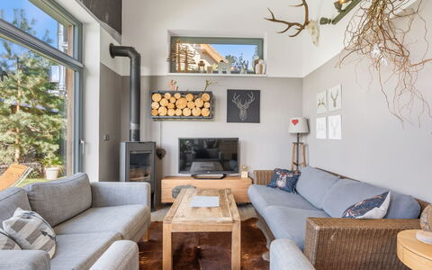 Řeporyje: Furniture, Interior Design, Wood, Ceiling, Couch, Living Room, Flooring, Home, Lighting, Room