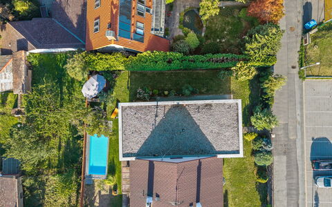 Řeporyje: Residential Area, House, Roof, Home, Neighbourhood, Landscape, Urban Design, Land Lot, Suburb, Human Settlement