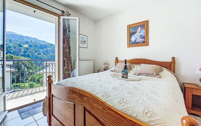 Accommodation:&nbsp;Domaine de Crespin 270.6