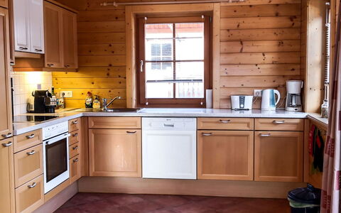 Chalet Jupiter: Cabinetry, Countertop, Room, Kitchen, Furniture, Property, Sink, Building, Lighting, Floor