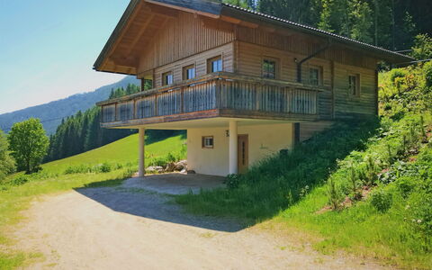 Chalet Jupiter: Property, House, Building, Home, Cottage, Real Estate, Farmhouse, Land Lot, Tree, Rural Area