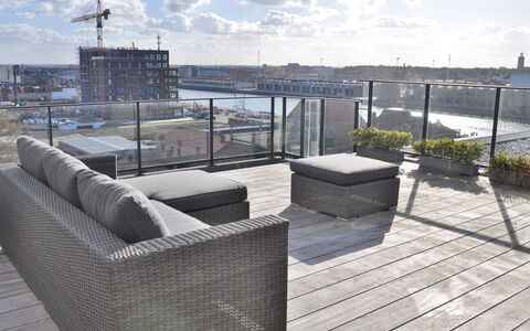 Havenzicht with Parking: Cloud, Sky, Water, Plant, Building, Urban Design, Outdoor Furniture, Wood, Real Estate, Flooring