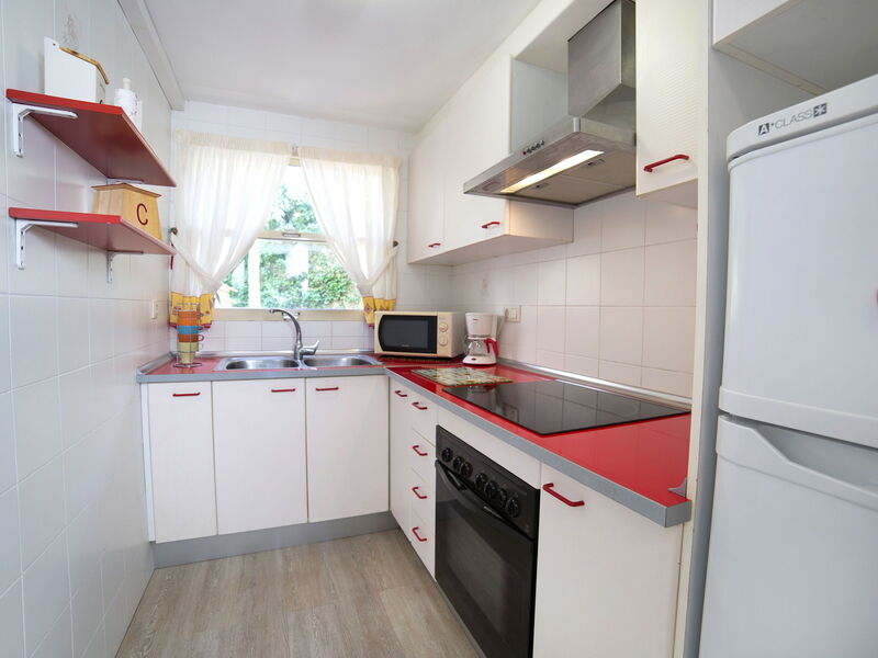 Accommodation:&nbsp;Zeus 903.4