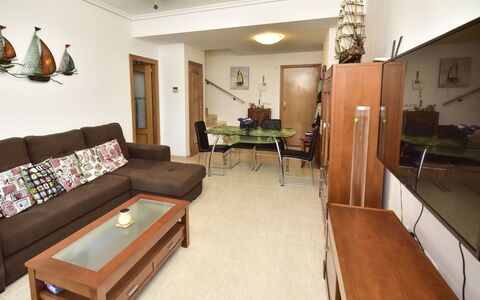 Jardines del Montgo: Room, Property, Furniture, Interior Design, Building, Living Room, Ceiling, Floor, House, Table